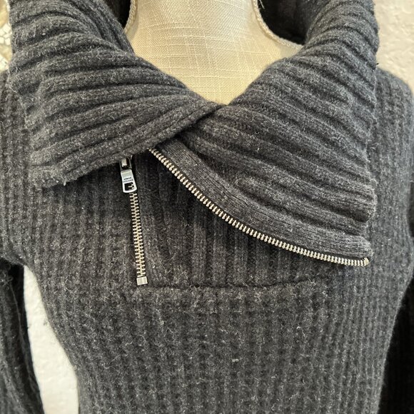 Armani Exchange Womens Gray Ribbed Knit Sweater With Asymmetrical Zipper size M - Picture 4 of 8